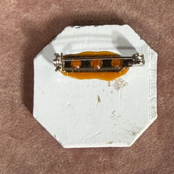 "Santa Please Stop Here" Christmas Sign Pin/Brooch - Picture 4 of 5